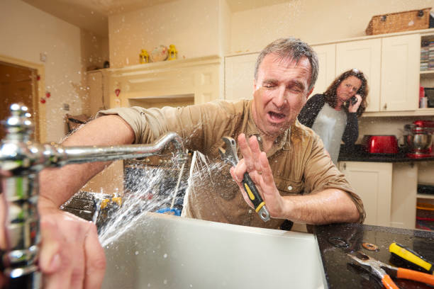 Best Water damage contractors near me  in Cuyahoga Falls, OH